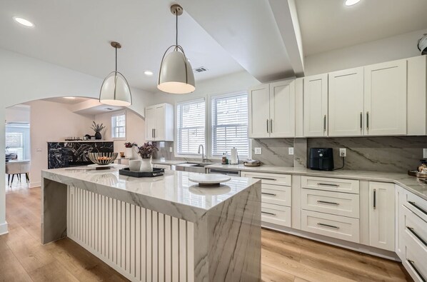 Microwave, stovetop, dishwasher