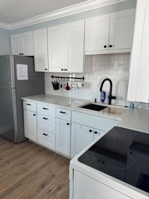 ميكروويف، فرن، موقد طهي مسطح