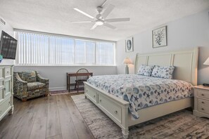 3 Schlafzimmer, Schreibtisch, Bügeleisen/Bügelbrett, kostenloses WLAN