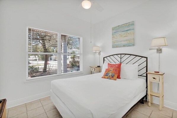 4 bedrooms, desk, iron/ironing board, WiFi