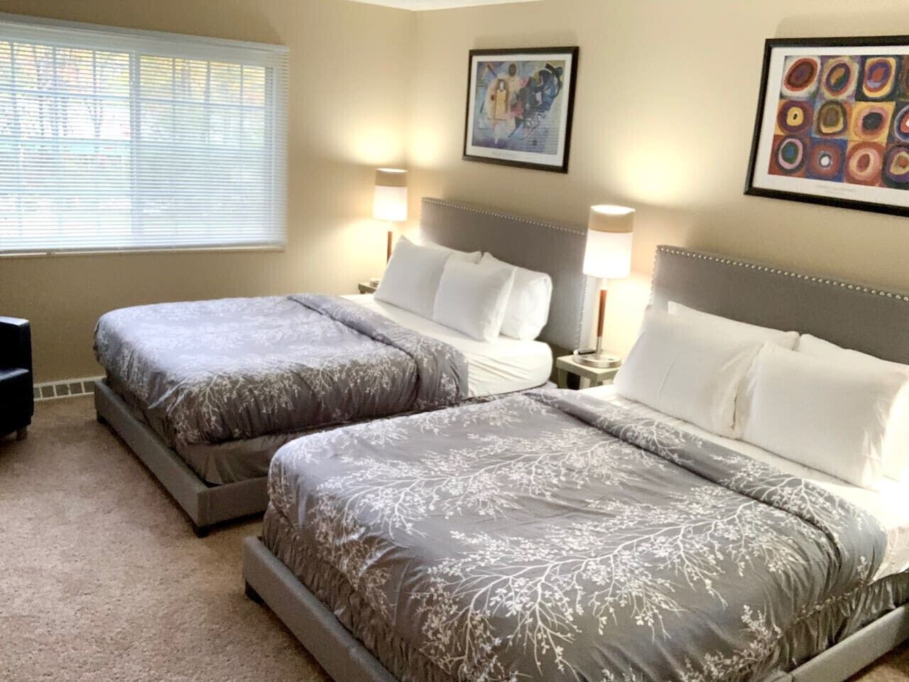 3 bedrooms, desk, iron/ironing board, WiFi