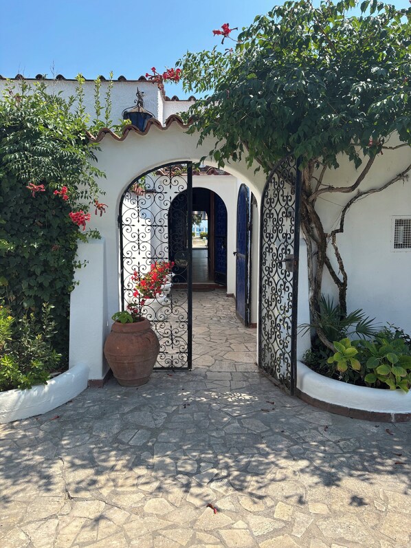 Exterior detail