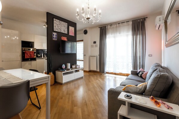 Smart TV, video games, DVD player, books