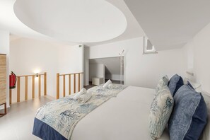 2 bedrooms, iron/ironing board, internet, bed sheets