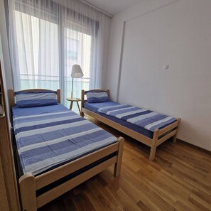 Apartment, 2 Bedrooms, Smoking, Balcony