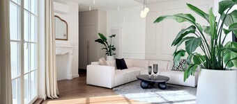 Luxury Penthouse • Direct Lift • Terrace • Parking