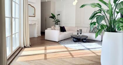 Luxury Penthouse âą Direct Lift âą Terrace âą Parking