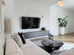 Smart TV, offices
