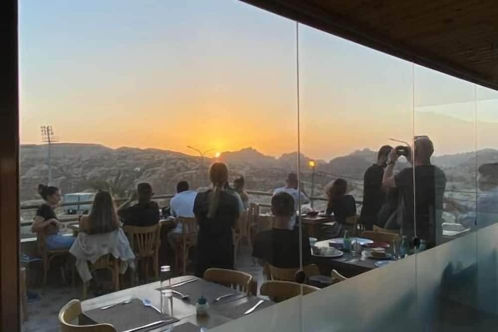 Petra Jewel Hotel