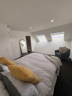 3 bedrooms, Internet, bed sheets