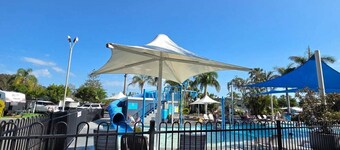 Tuncurry 2BR walk to lake