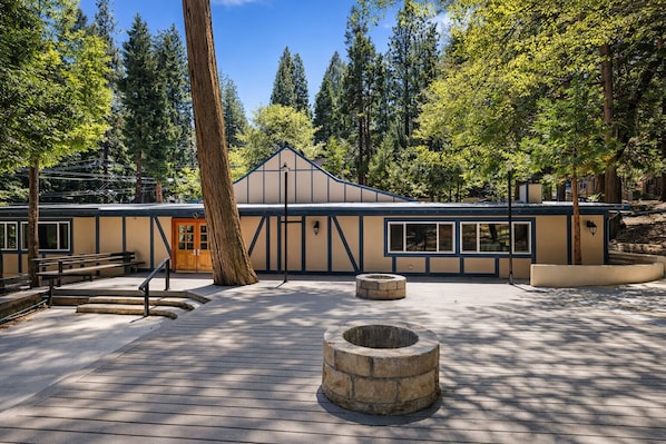 Exterior - Arrowhead Ranch Retreat and Conference (Lake Arrowhead)