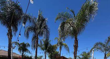 Relaxing Poolside Getaway Guest House