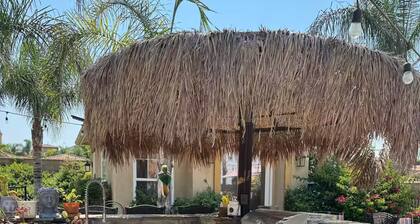 Relaxing Poolside Getaway Guest House