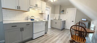 The Little Nest in Historic Honesdale, PA - 3.5 blocks from Hospital