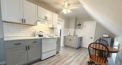 The Little Nest in Historic Honesdale, PA - 3.5 blocks from Hospital