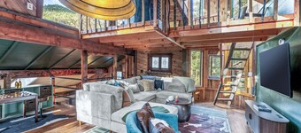 Dog-Friendly Year-Round Creekside Cabin • Hot Tub • 5.8 Acres