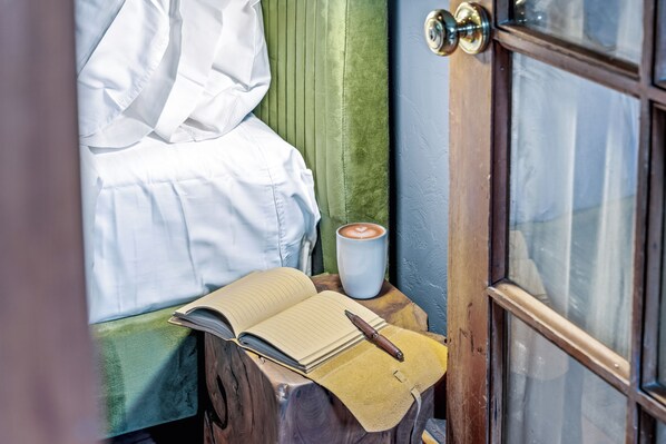 3 bedrooms, iron/ironing board, Internet, bed sheets