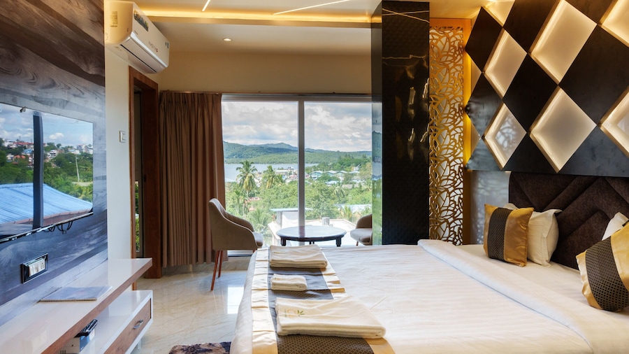 Olive Hotel & Suites