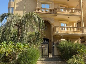 Exterior detail - Blue Haven Luxury Villa (6th of October City)