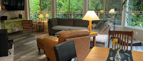 Télévision, cheminée