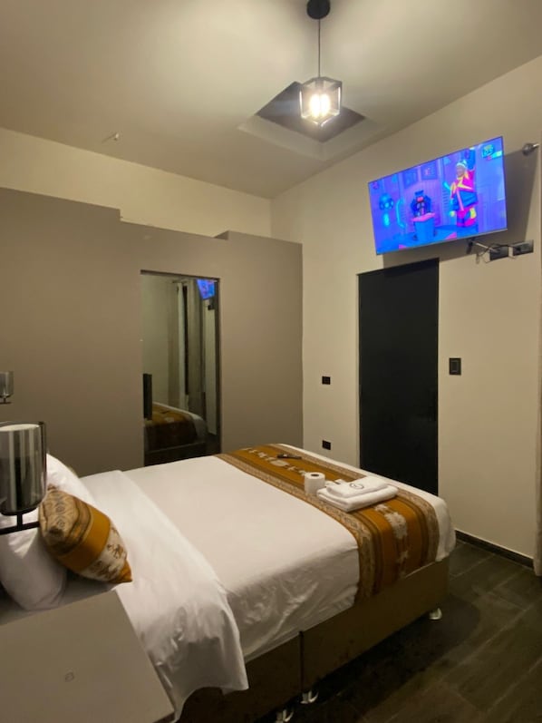 Superior Room, Courtyard View | Desk, laptop workspace, iron/ironing board, free WiFi