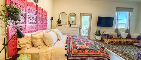 1 habitación, tabla de planchar con plancha, wifi y ropa de cama