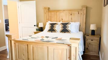 4 bedrooms, free WiFi, bed sheets