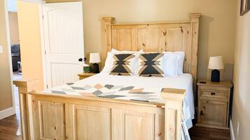 4 bedrooms, free WiFi, bed sheets