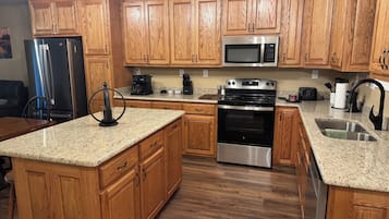 Microwave, oven, stovetop, dishwasher