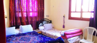 Villa in Tata City - Spacious 6-bedroom with Private-Badroom/Shower