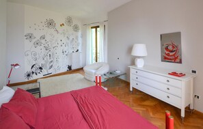 3 bedrooms, travel cot, free WiFi