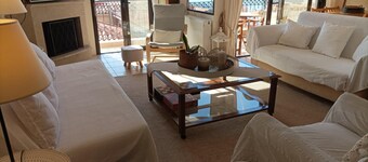 Breathe in Delphi - Apartment