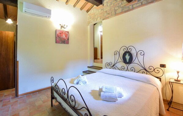 2 bedrooms, free WiFi