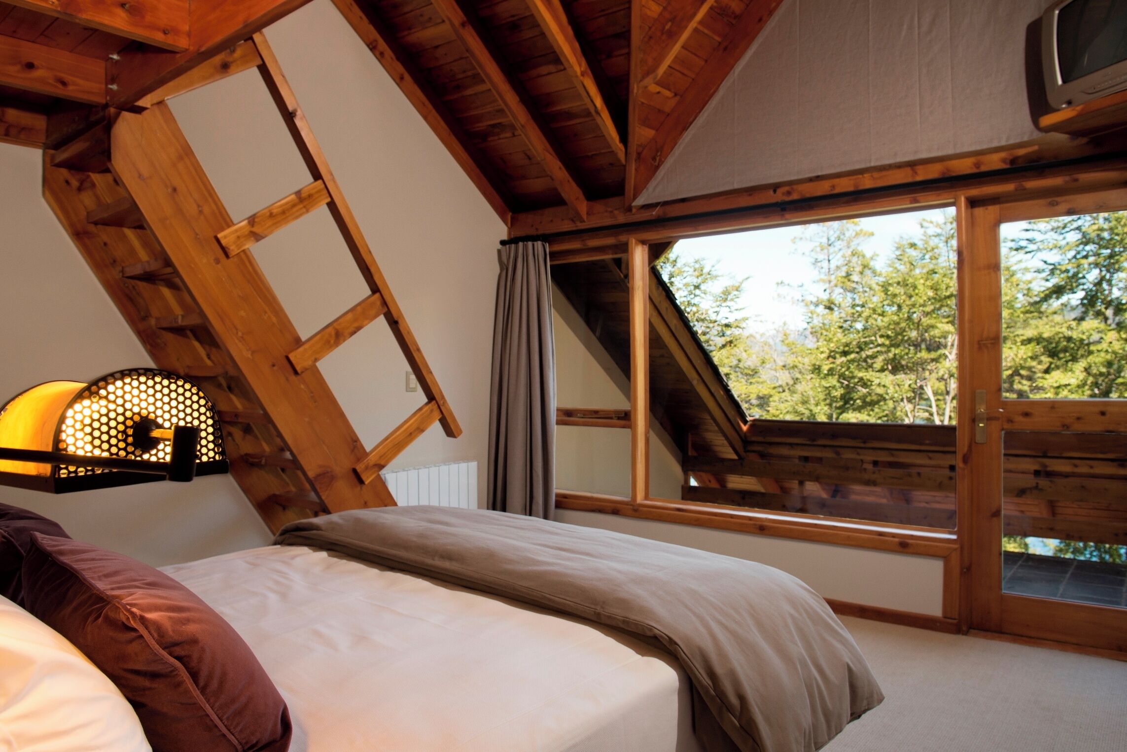 8 habitaciones, wifi gratis, ropa de cama y acceso para silla de ruedas 