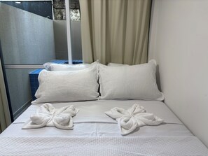 1 Schlafzimmer, BĂŒgeleisen/BĂŒgelbrett, BettwĂ€sche