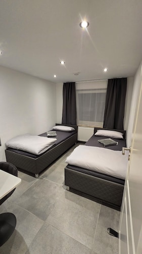 Modern & cozy apartment opposite the Deister