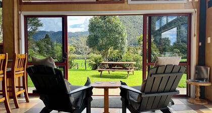 Pauanui Farm - Idyllic Hideaway