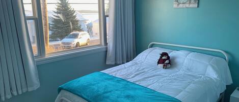 3 chambres, fer et planche à repasser, Wi-Fi, draps fournis