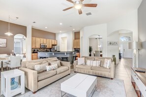 TV, books, video library, stereo - Luxury Accessible Home @ Solterra Resort - Game Room, Lazy River, and More! (Davenport)