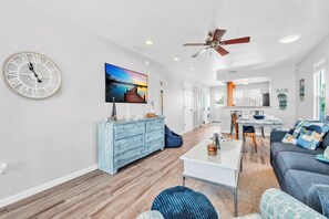 TV - Nautical Nest by Duncan Real Estate (Holmes Beach)