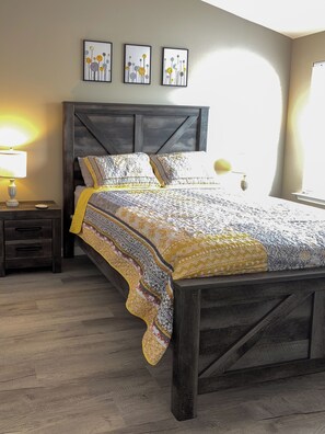 2 bedrooms, iron/ironing board, free WiFi, bed sheets