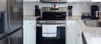 Convenient Charming Townhouse