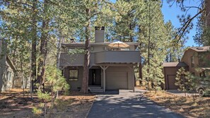 Exterior - Coyote 7 - Cozy, Private Hot Tub, Gas Fireplace (Sunriver)