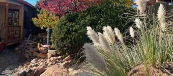 Peaceful mountain retreat-Private bedroom; King bed, bathroom located in my home