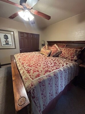 1 bedroom, free WiFi, bed sheets