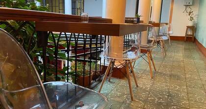 HABITACION MATRIMONIAL CON BAÑO COMPARTIDO