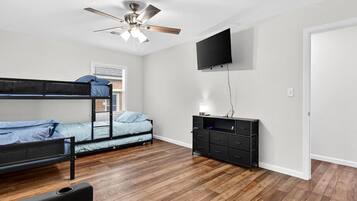 Wifi, roba de llit i habitacions accessibles amb cadira de rodes