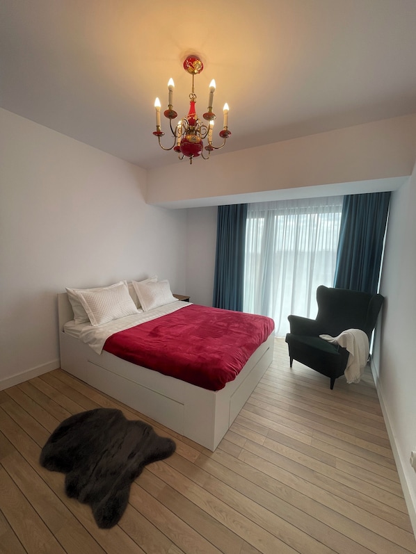 2 slaapkamers, een strijkplank/strijkijzer, wifi, beddengoed