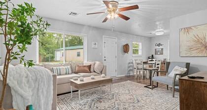 Cute and Cozy Cottage